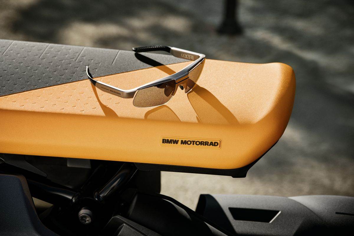 BMW Motorrad ConnectedRide pametne naočale (4).jpg