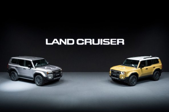 Toyota Land Cruiser (3).jpg