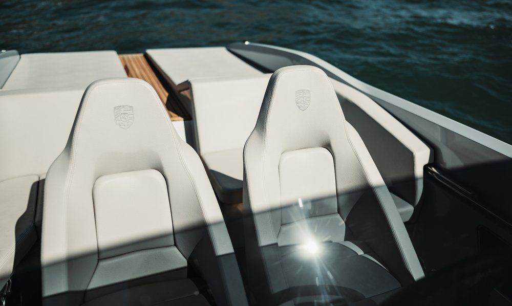 Frauscher x Porsche 850 Fantom Air (8).jpg