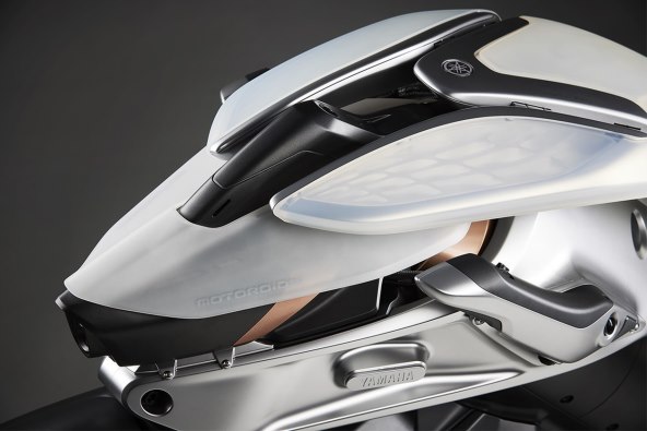 Yamaha Motoroid2 (6).jpg
