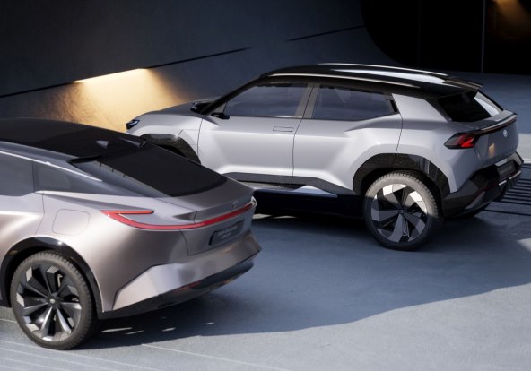 Toyota Sport Crossover Concept+Urban SUV Concept.jpg