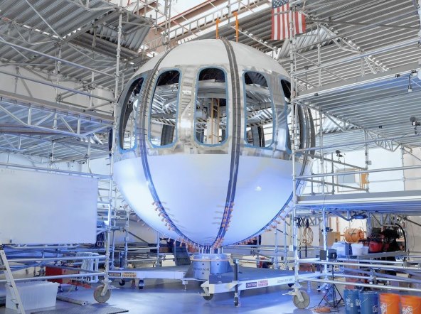Spaceship Neptune (1).jpg