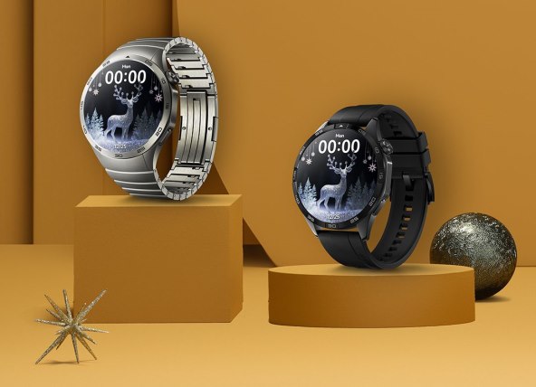 4. Xmas_Green_Theme_Wearables_GT4 Men_1x1.jpg
