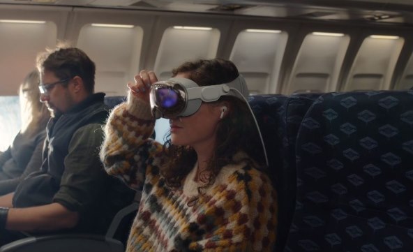 BAŠ SU IDIOTI: Ljudi se s Apple Vision Pro voze na Tesla Autopilotu