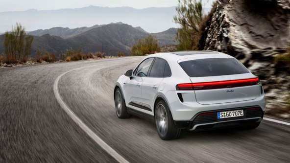 Porsche Macan (9).jpg