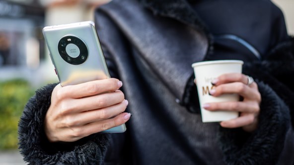 STIŽE NA PAMETNE TELEFONE HUAWEI: Ekskluzivno! SofaScore Esport kartica sa svim rezultatima