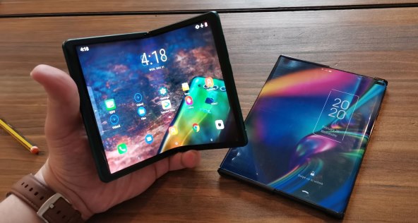 ČUDO IZ TCL-A: Ekran koji se i savija i rola