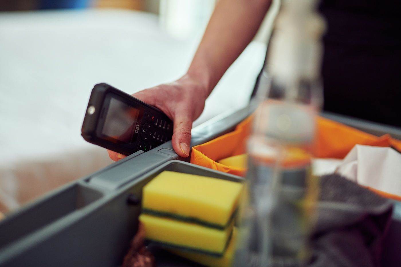 POTPUNO ANTIBAKTERIJSKI SMARTPHONE Mobiteli s naprednom antimikrobnom zaštitom