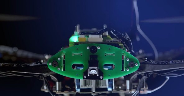 NOVA ERA AUTONOMNIH BESPILOTNIH LETJELICA Prva svjetska platforma za dronove s 5G i AI-jem