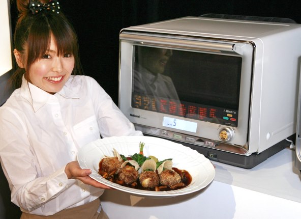 Mikrovalna pecnica (2)