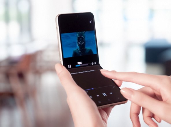 Samsung Galaxy Z Flip 5G (4).jpg
