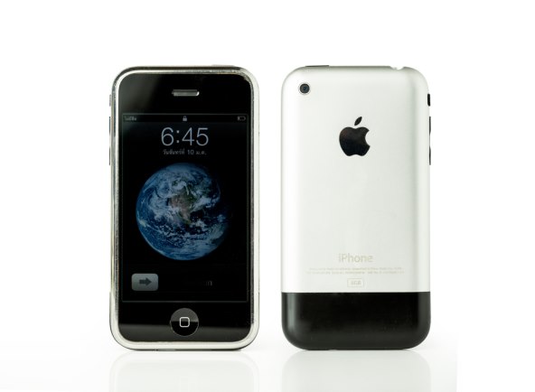 Apple iPhone 2G.jpg