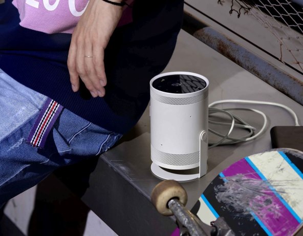 Samsung The Freestyle_Lifestyle_2.jpg