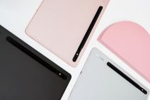 Samsung Galaxy Tab S8_Graphite_Silver_Pink Gold.jpg