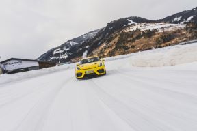Porsche 718 Cayman GT4 RS (6).jpg