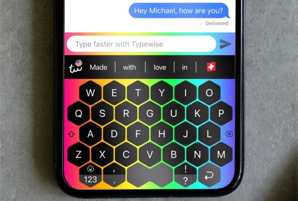 Typewise Keyboard RAINBOW_SQUARE.jpg