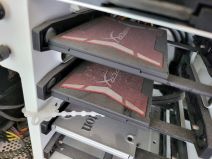 DOBRA ILI LOŠA POZICIJA? Opasnosti koje prijete računalu na podu