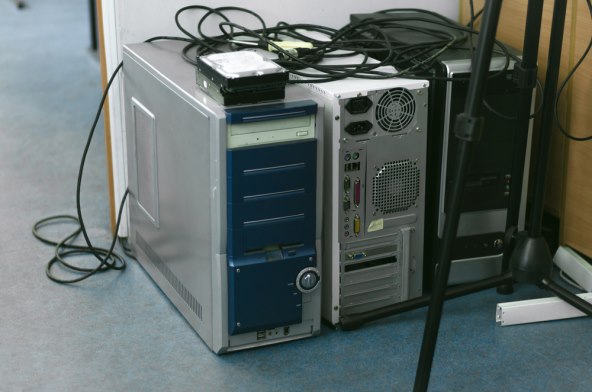 Racunalo na podu.jpg