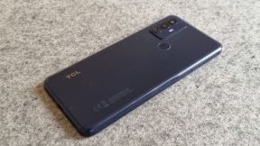 TCL 30 E (1).jpg