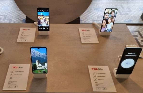 TCL 30 5G (9).jpg