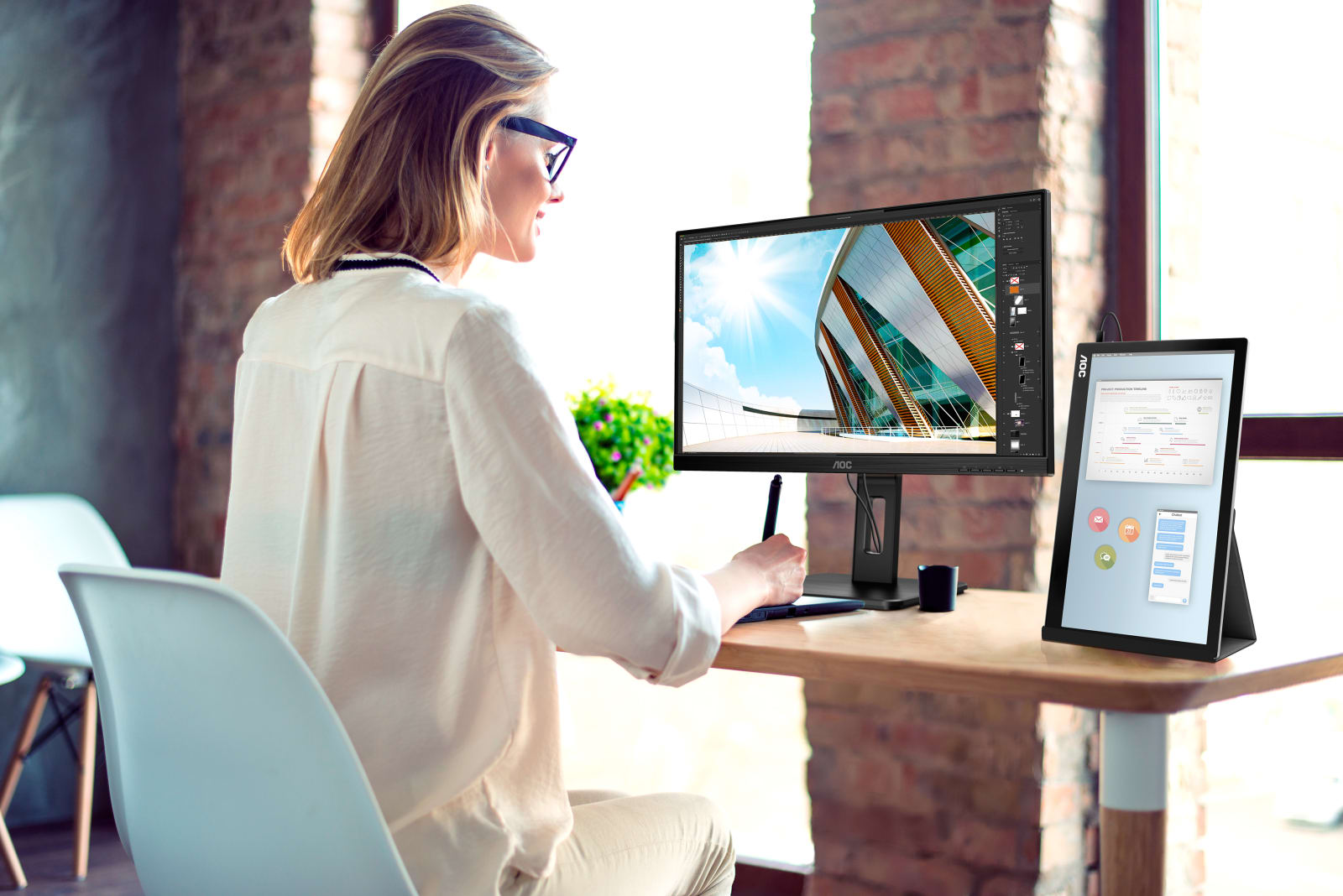 NOVI 15,6-INČNI PRIJENOSNI MONITOR Ima hibridne USB-C i USB-A konektore ...