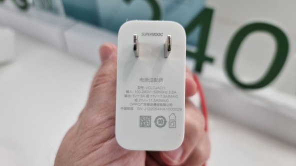 Oppo (6).jpg