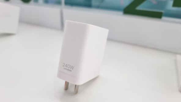 Oppo (4).jpg