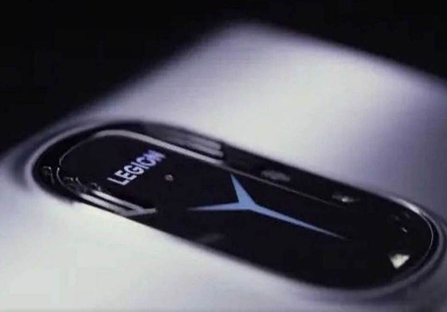 Lenovo Legion Y90 (7).jpg