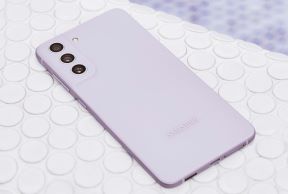 Samsung Galaxy S21 FE 5G.jpg