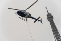 Eiffelov toranj DAB+ antena (4).jpg