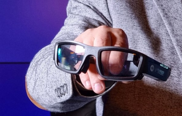 Voicee Pametne naočale za gluhe osobe (8).jpg