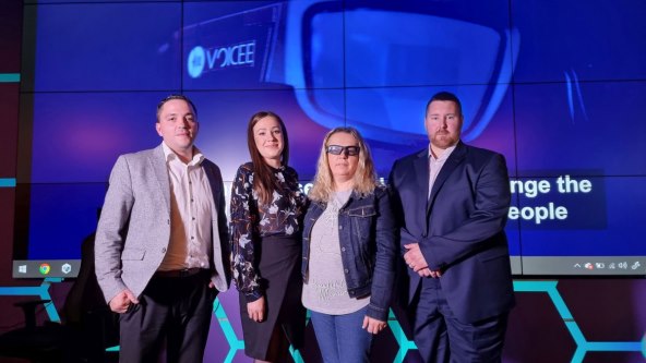 Voicee Pametne naočale za gluhe osobe (6).jpg