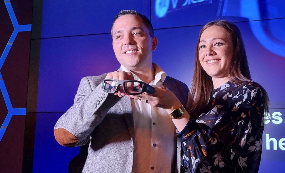 Voicee Pametne naočale za gluhe osobe (9).jpg