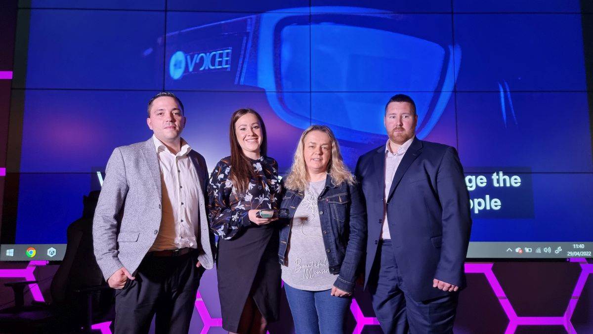 Voicee Pametne naočale za gluhe osobe (5).jpg