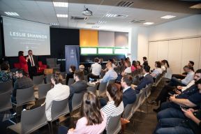 Predavanje Leslie Shannon iz Nokije u HUB385.jpg