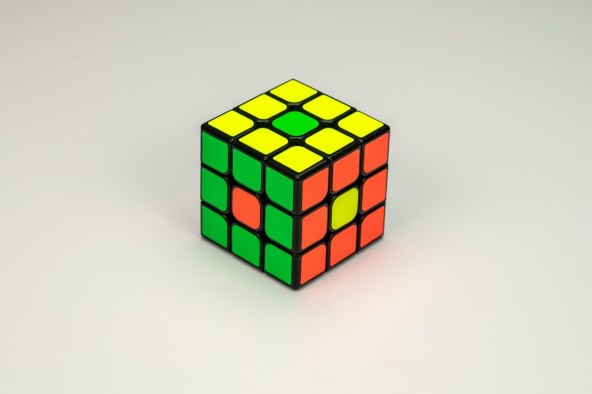Rubikova kocka (1).jpg