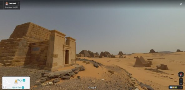 Piramide Meroë u Sudanu Street View.jpg
