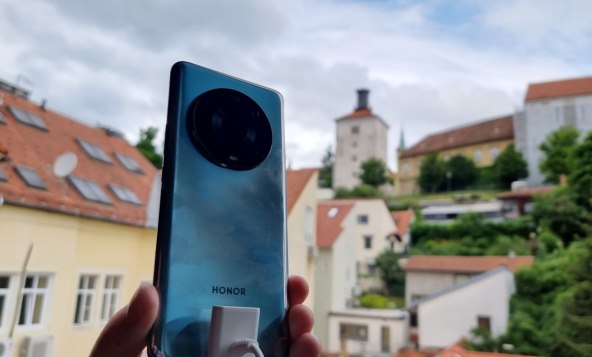 Honor Magic4 Pro (2).jpg