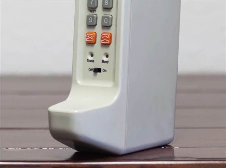Motorola DynaTAC (3).jpg