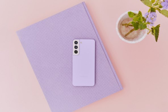 Samsung Galaxy S22_Bora Purple.jpg