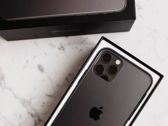 Apple iPhone.jpeg