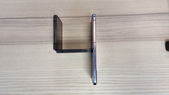 Samsung Galaxy Z Flip4 (1).jpg