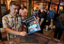 Krunoslav Ćosić, IFA 2022 Berlin, Asus Zenbook 17 Fold OLED (3).jpg