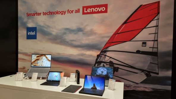 Lenovo ThinkPad X1 Fold (2).jpg