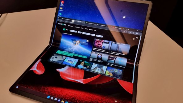 Lenovo ThinkPad X1 Fold (12).jpg