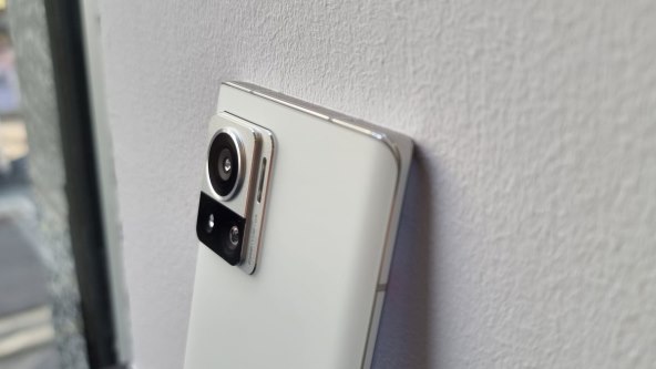 Motorola u Milanu predstavila Ultru s kamerom od 200 megapiksela