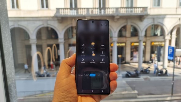 MOTOROLA EDGE 30 FUSION: Savršen spoj performansi i ljepote