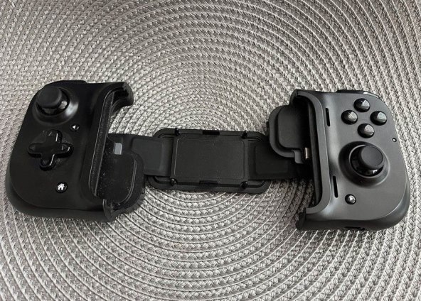 Razer Kishi kontroler (4).jpg