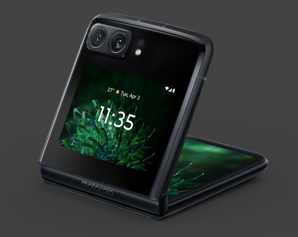 Motorola razr 2022 (11).jpg