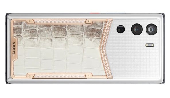 Vertu Metavertu (1).jpg